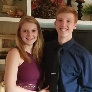 Meet your Posher, Caitlin